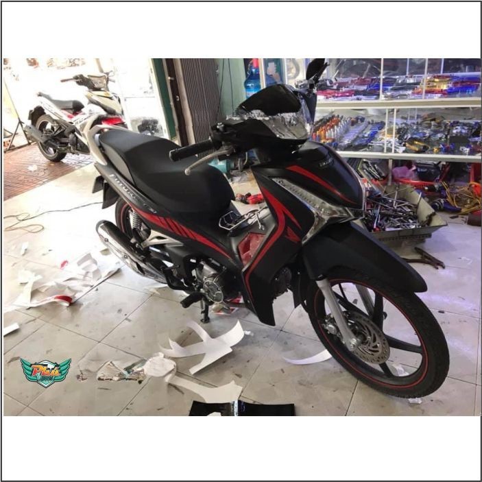 Tem Future Fi đen nhám chỉ đỏ (z)
