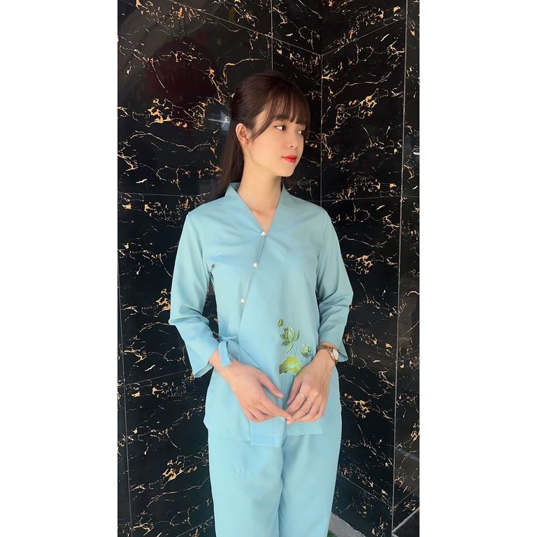 Đồ lam đi chùa Xéo thêu sen