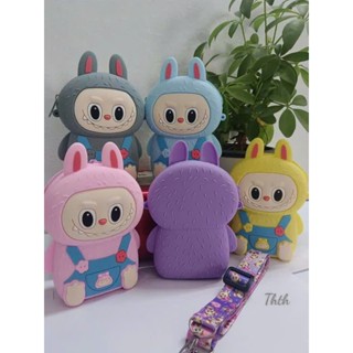 TÚI MINI SILICON NHÂN VẬT HOẠT HÌNH HOT TREND 2024 LABUBU, KOROMI, MELODY, GẤU DÂU CHO BÉ