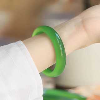 Vòng tay bản hẹ Chalcedony Xanh Lục Đế trong đẹp thanh lịch quý phái - Lador