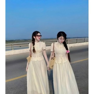 Sét áo cổ tàu nút tàu chất thun gân sóng kèm chân váy voan chingfon phong cách hàn quốc