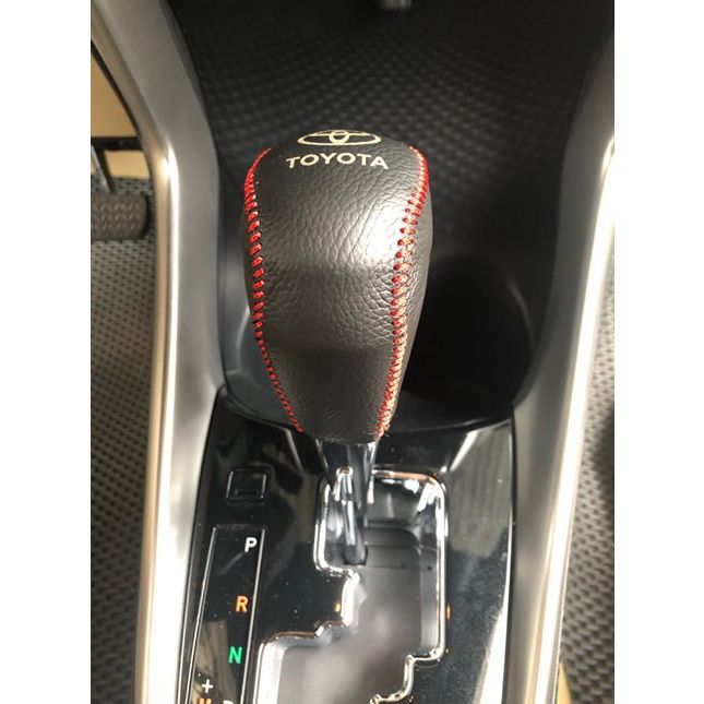 BỌC CẦN SỐ, BỌC TAY PHANH XE TOYOTA INNOVA, FORTUNER, VIOS, HILUX FORM MỚI 2017-2026 SỐ TỰ ĐỘNG