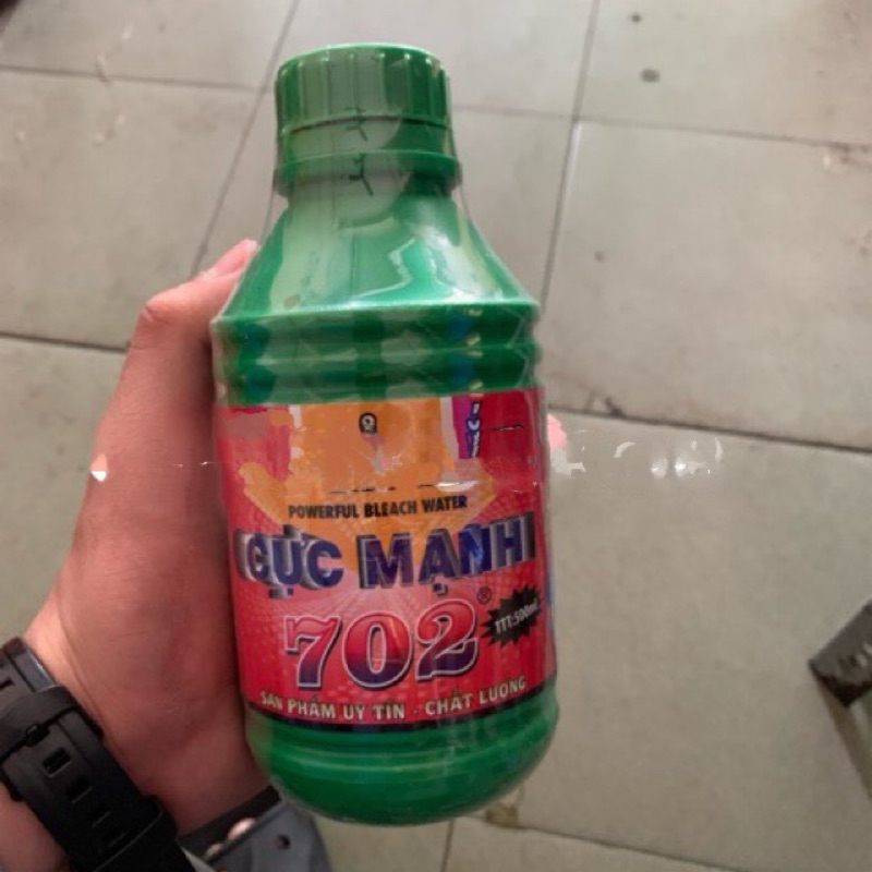 Tẩy lốc máy 702 chai nhỏ 500ml