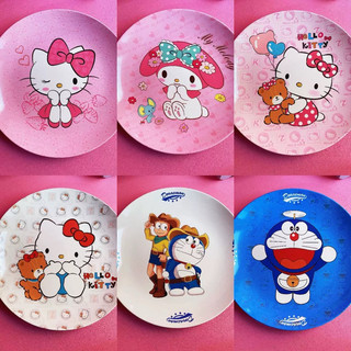 Dĩa tròn lớn 22cm Hello Kitty - Doremon Doraemon