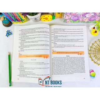 Sách Những bài văn chọn lọc 7 (Biên soạn theo chương trình giáo dục phổ thông mới) - ND