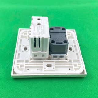 Ổ Cắm Đơn 2 Chấu 16A + Ổ USB 5V 2.1A Vuông Sino Dòng S98CC - Hàng Ghép Mặt Vuông S98CCU+USB