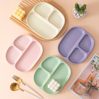 Đĩa sứ màu chia ngăn 21*19*3cm tiện lợi