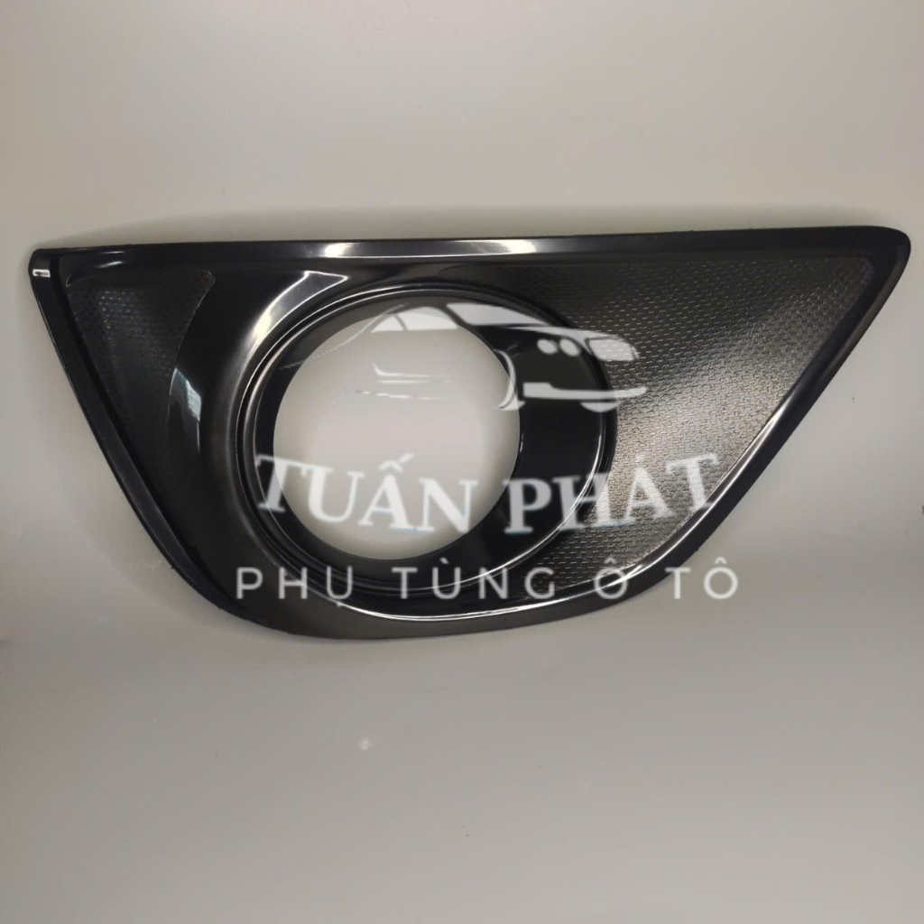 Ốp Đèn Gầm Innova 2012-2013