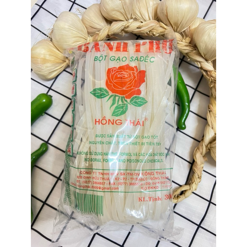 BÁNH PHỞ KHÔ BỘT GẠO SA ĐÉC HIỆU HỒNG THÁI - 300GRAM