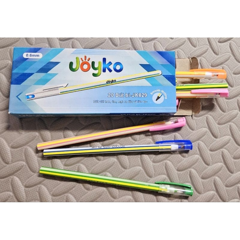 1 chiếc bút nến ngắn Joyko 029 ngòi 0.6mm