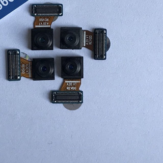 Camera trước Samsung A20, Samsung A20