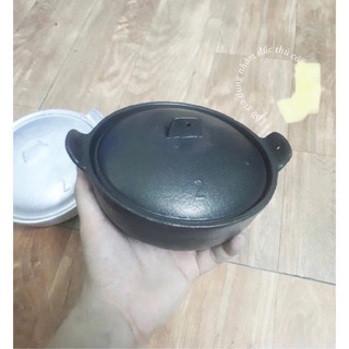 Nồi gang kho thịt cá, nấu cơm niêu size 16cm ( số 2 )