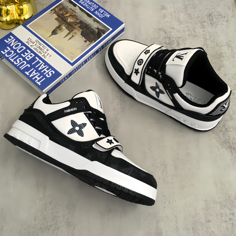 Giày Sneaker Luôn Vui Tươi Đen QCCC ( Tặng Kèm Bình Vệ Sinh Giày Dép ) FULL BOX Phụ Kiện , Giấy Gói Shoes  Đế Bằng