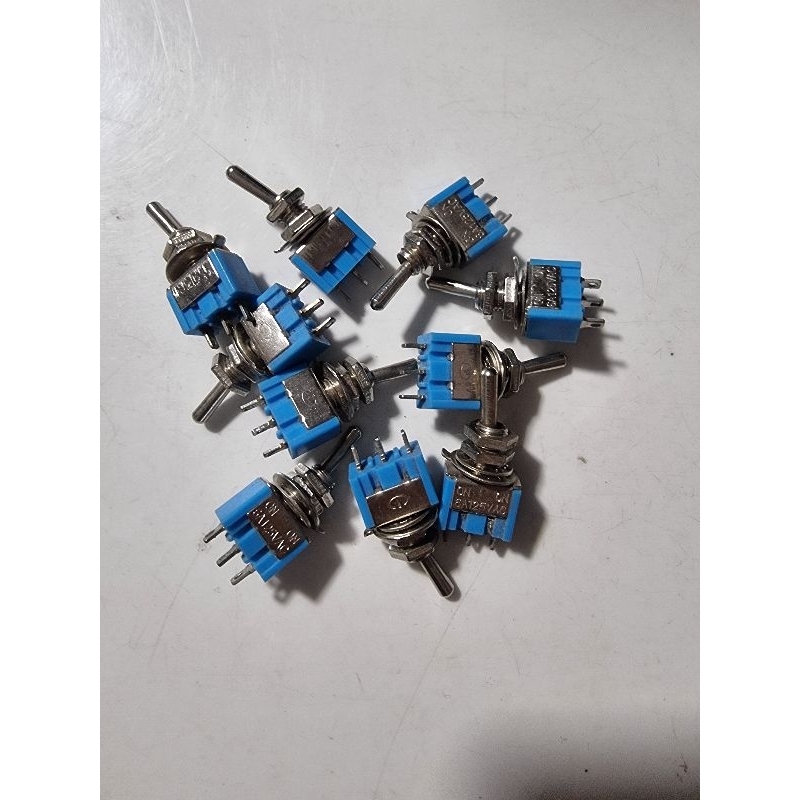 Công tắc gạt 102 combo 10cai