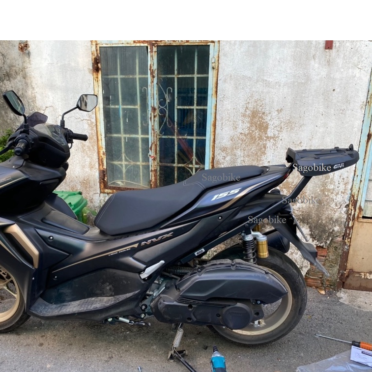 Baga SRX NVX 155 VVA, baga Givi cho xe NVX 2021, baga kèm đế, hàng chính hãng, mới 100%