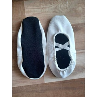 giày vải múa tiểu học, mầm non (có dây như hình)