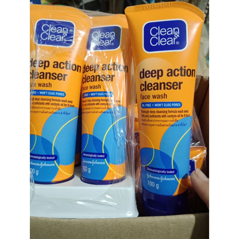 Sữa rửa mặt Clean&Clear Chống Nhờn Không Hạt 100g