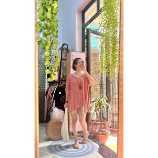 ÁO MORI CHẤM BI ĐÍNH CÚC GỖ