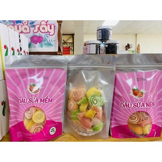 Kẹo Dâu Sữa ( 300g ) ....
