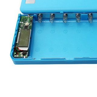 Box sạc dự phòng 8 cell LCD (Không pin) ❤️freeship❤️