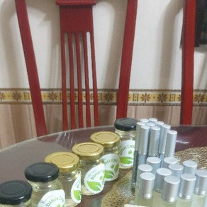 Lăn Môi Dầu Dừa Nguyên Chất ( Dầu Dừa nhà làm)