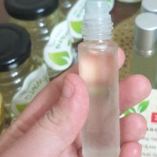 Lăn Môi Dầu Dừa Nguyên Chất ( Dầu Dừa nhà làm)