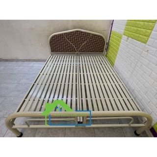 Giường sắt cao cấp 1m4 x 2m