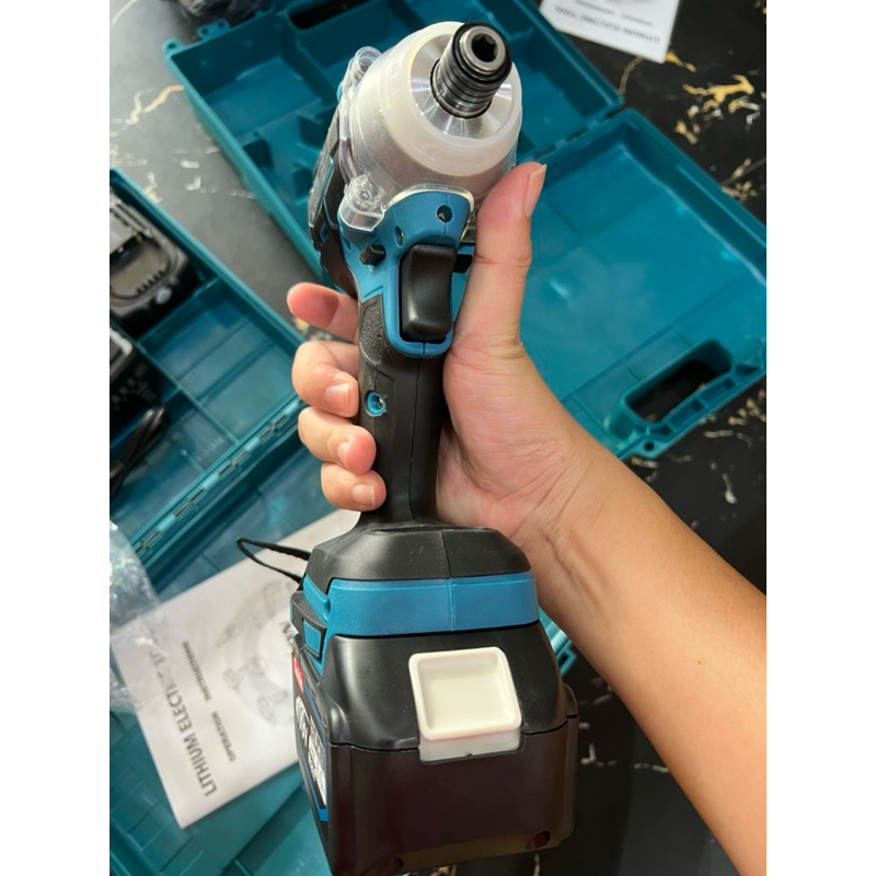 máy chuyên vít makita 199v 2 bin