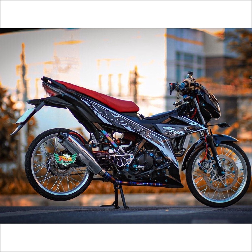 Tem rời Satria Xám đen dán trắng (L)