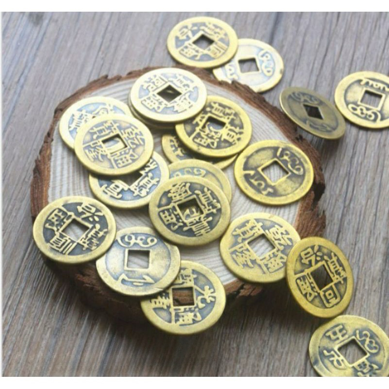 Đồng tiền xu phong thủy giá rẻ chiêu tài may mắn