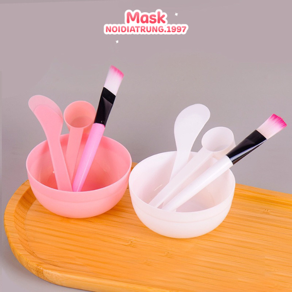 Bộ 4 Dụng Cụ Đắp Mặt Nạ