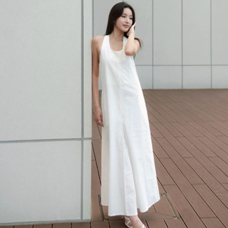 Váy nữ dáng xuông dài Gỗ Linen Dress thiết kế cổ yếm lưng trần kèm hạt gỗ trang trí - oula studios