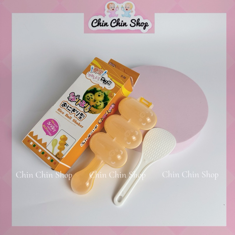khuôn cơm lắc kèm thìa