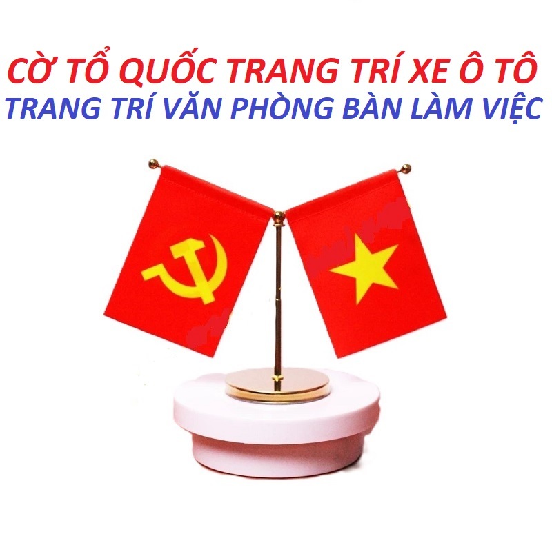 Cờ Tổ Quốc và cờ Đảng trang trí xe ô tô