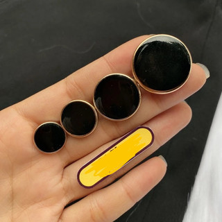 set 10 NÚT TRÒN TRƠN ĐEN NHIỀU SIZE ĐẾ LỒI