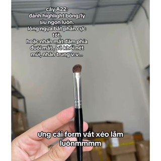 A22 Cọ nhấn highlight lỳ, highlight bóng, nhấn đậm đuôi mắt, khối mũi, nhân trung mã A22