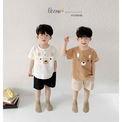 Set bộ cộc tay Beemo cổ tròn phối khuy in hình gấu vải đũi hàn thoáng mát cho bé trai từ 9-24kg 4104BHB