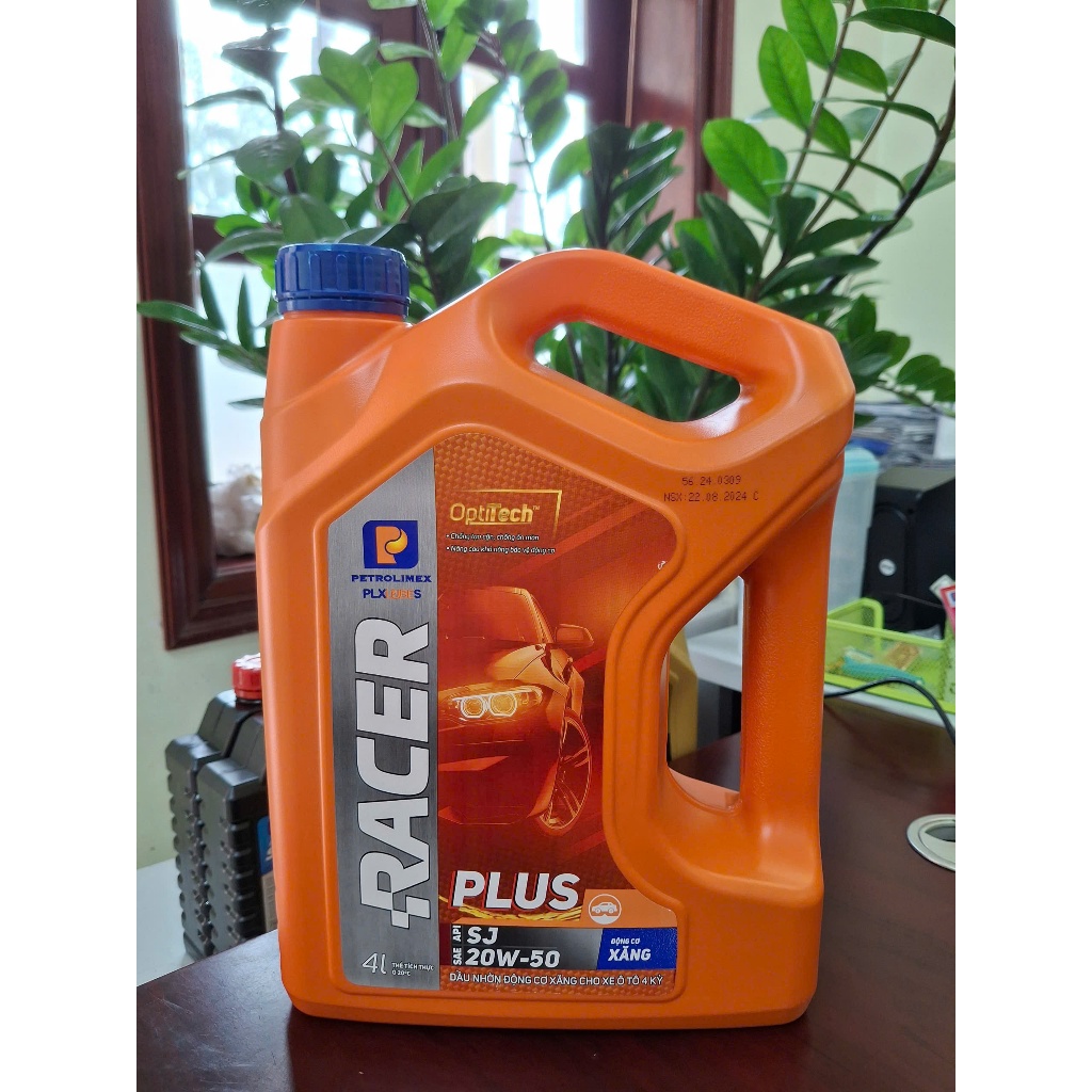 Dầu nhớt động cơ xăng ô tô RACER PLUS 4 lít - Chính hãng Petrolimex