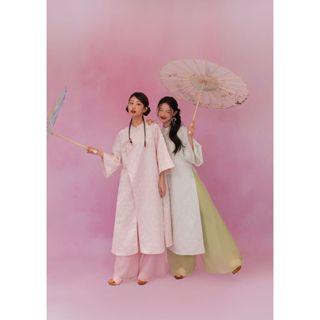 Áo dài xẻ tà lệch dáng xuông tay lỡ kèm quần - Naked by V - Như Ngọc