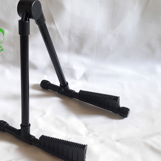 Chân để đàn guitar tháo ráp xếp gọn