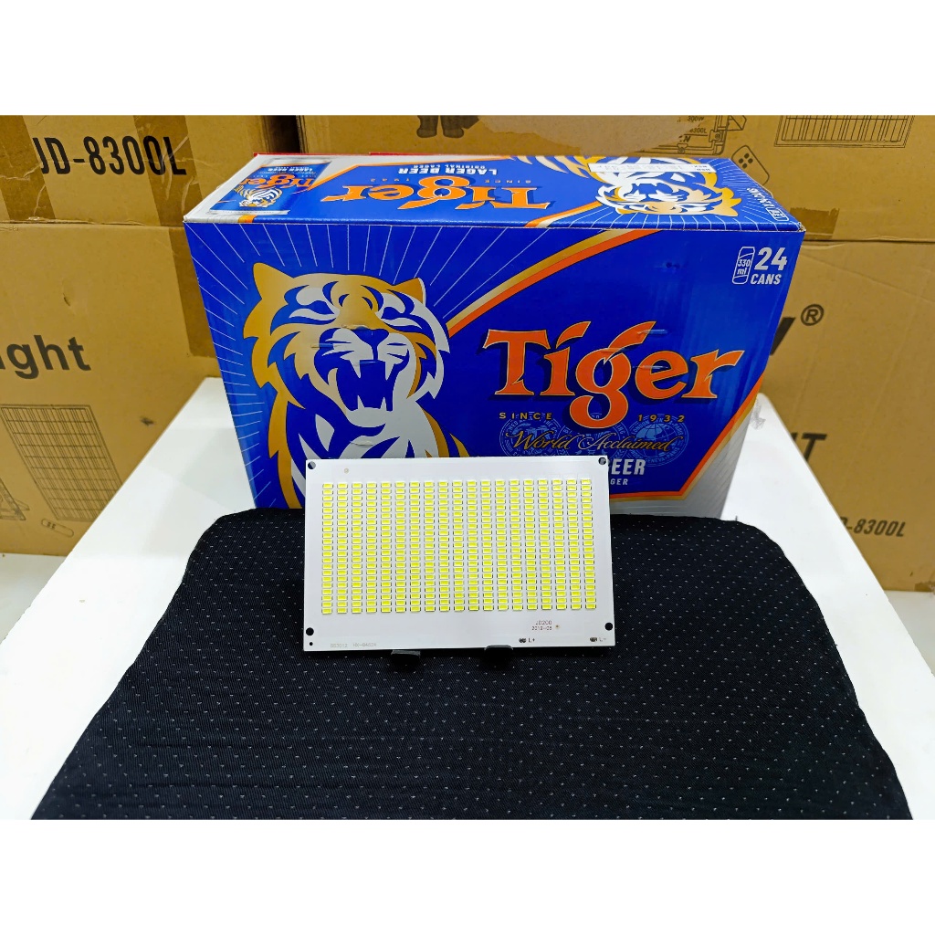 Bảng led đèn năng lượng mặt trời JINDIAN -JD8300L- 300W - chính hãng