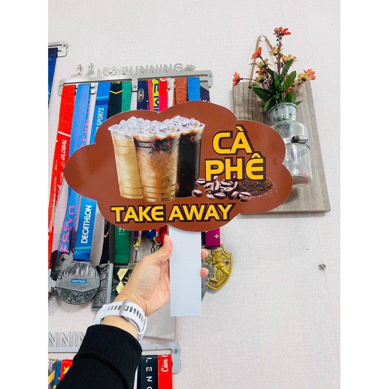 Bảng hagtag cà phê cầm tay mẫu đẹp chất liệu Fomat 5ly