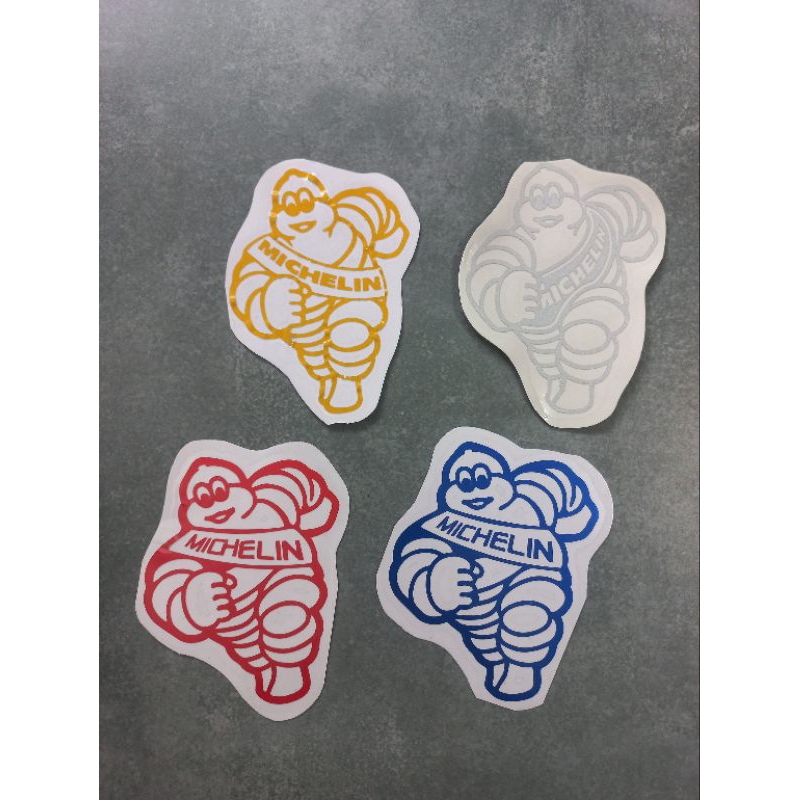 Tem Michelin phản quang 10x8.5cm có sẵn keo dán