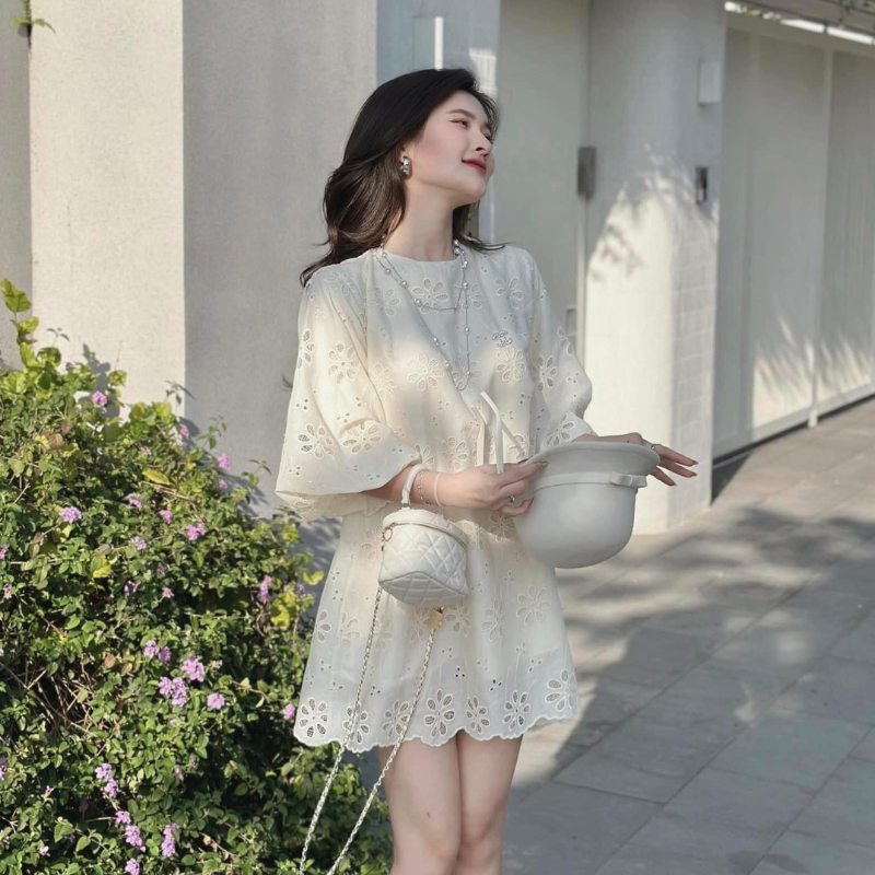 Đầm nữ babydoll chất xô ren, váy nữ tay lỡ bồng dáng suông ngắn họa tiết hoa phong cách tiểu thư Jeansuto HCOM25217 | BigBuy360 - bigbuy360.vn