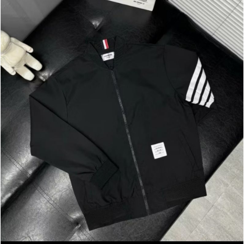 Áo Khoác Bomber Nam Thôm Bờ Rao Phối 4 Vạch Tay Siêu Nét Áo Khoác Bomber Nam