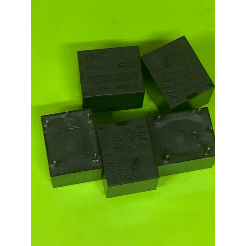 RƠLE 24V -5 chân đen 7A COMBO 10 cái
