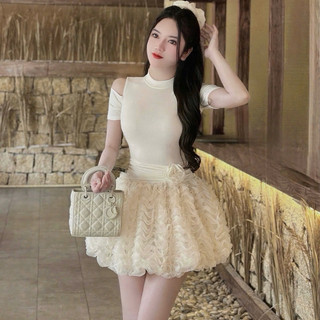 Váy tapta khoét vai lưới dây đá