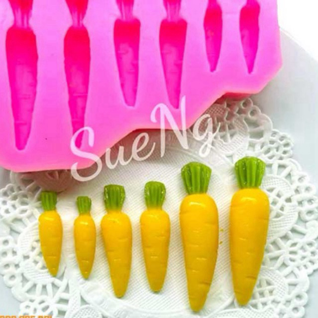 Khuôn silicon vỉ 6 cà rốt làm bánh đậu xanh thạch hoa nến