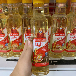 Dầu Ăn Thượng Hạng Neptune Light 1Lít
