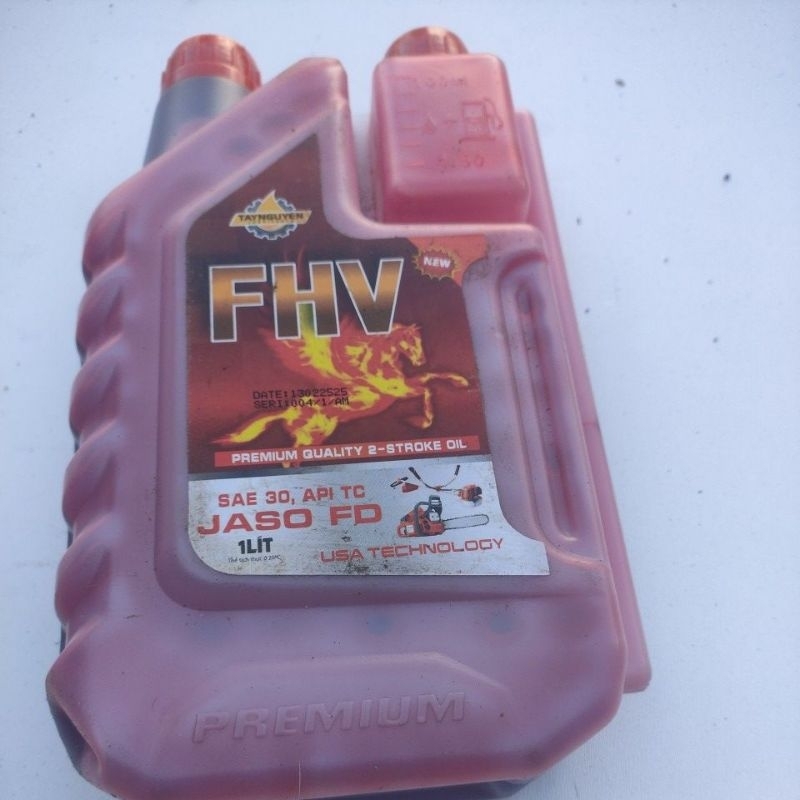 Nhớt 2 thì FHV loại 1lit dùng cho cưa, cắt cỏ, khoan đất.